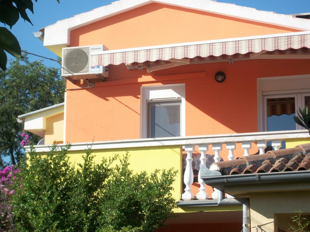 Apartments Mirjana Петркане Екстериор снимка