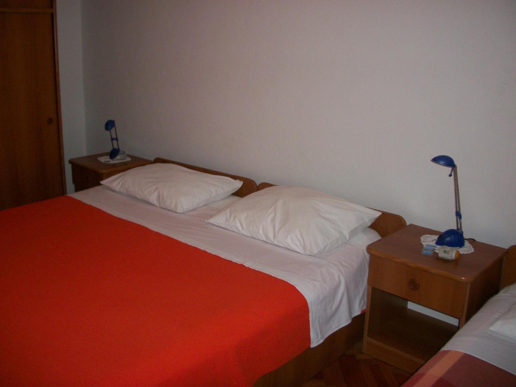 Apartments Mirjana Петркане Екстериор снимка