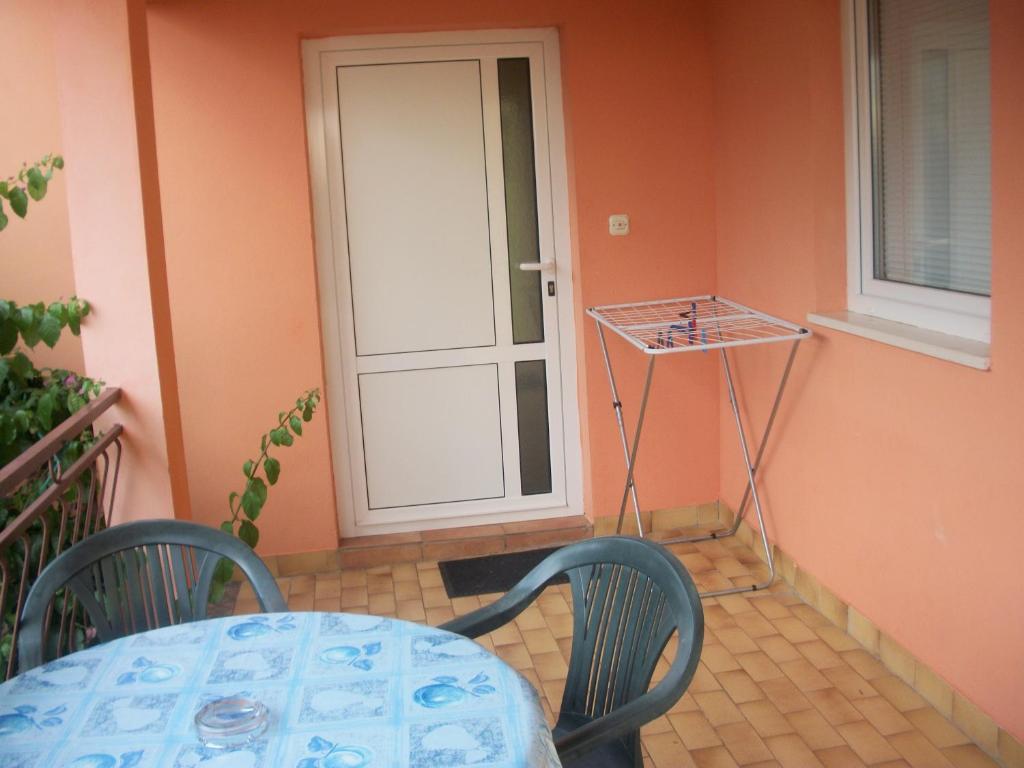 Apartments Mirjana Петркане Екстериор снимка